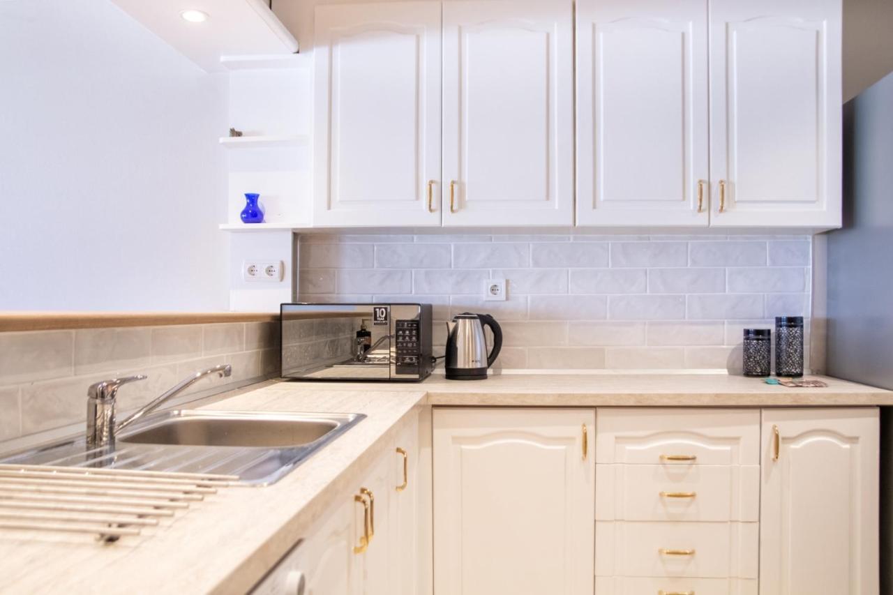 Spacious Flat With Sea View In Karsiyaka *