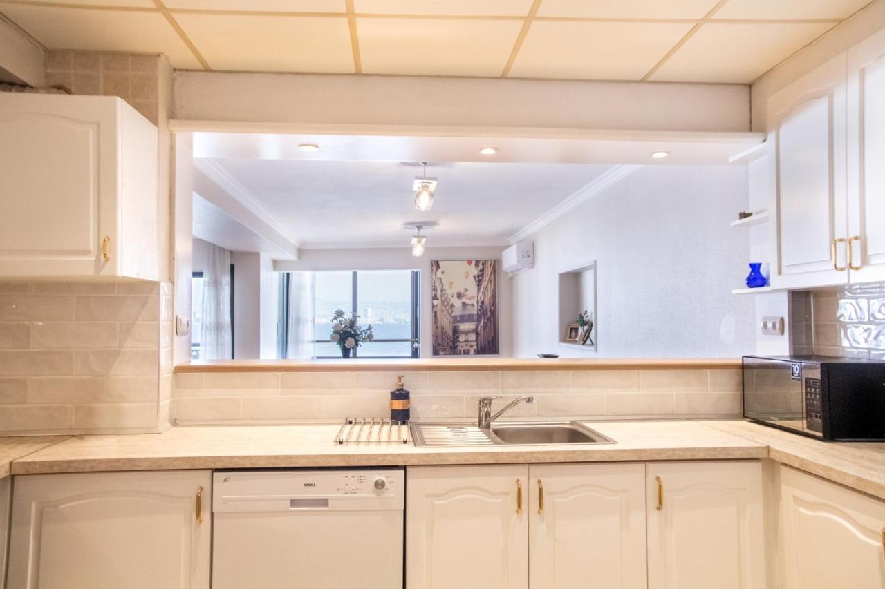 Spacious Flat With Sea View In Karsiyaka Daire *