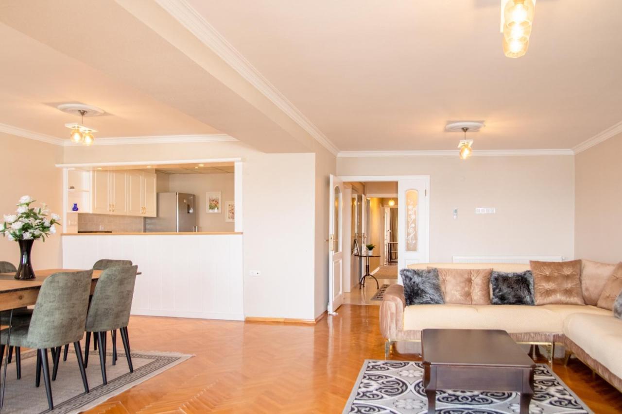 Daire Spacious Flat With Sea View In Karsiyaka